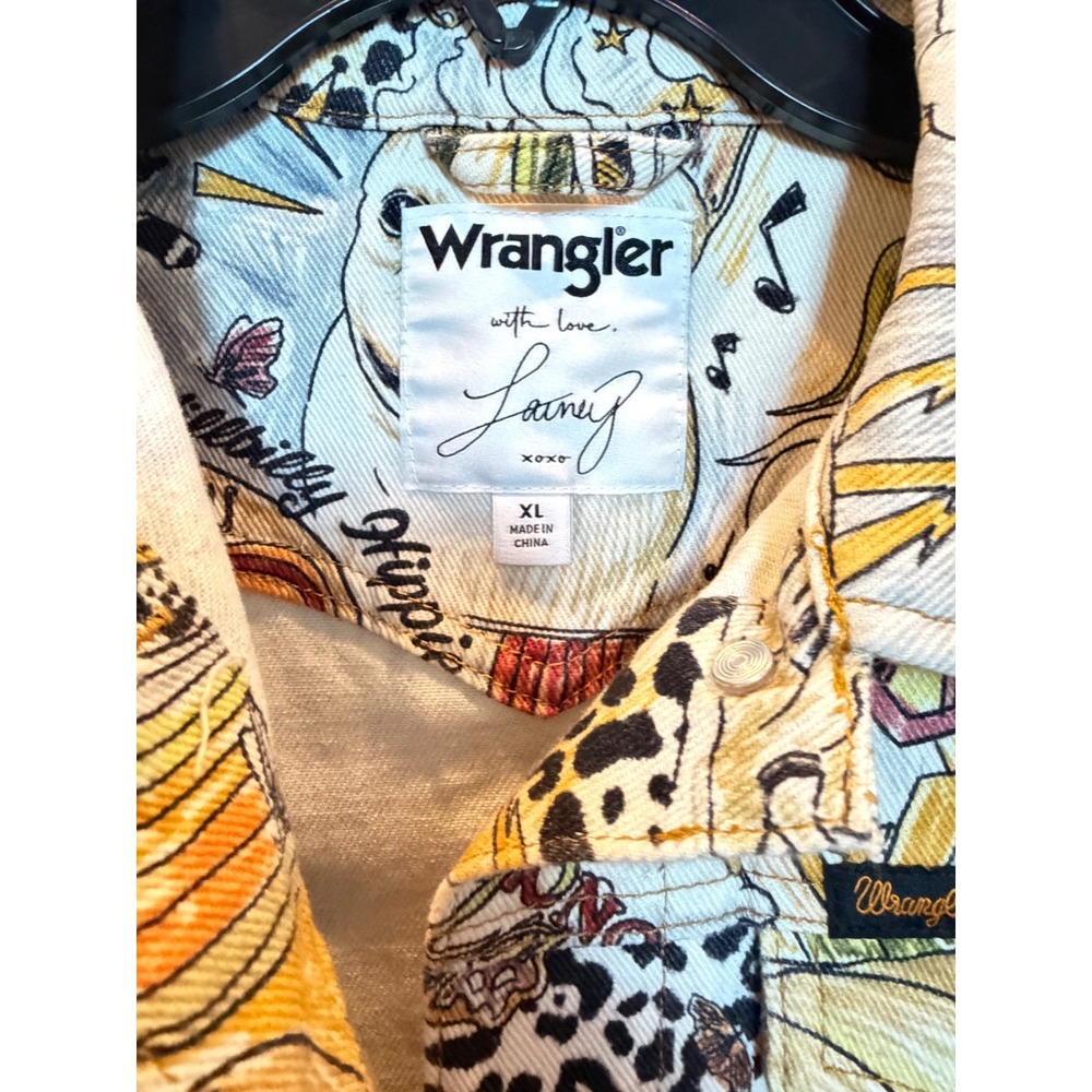 Wrangler x Lainey Wilson Girls XL Denim Jacket Hillbilly Hippie Collage Print - Picture 4 of 8